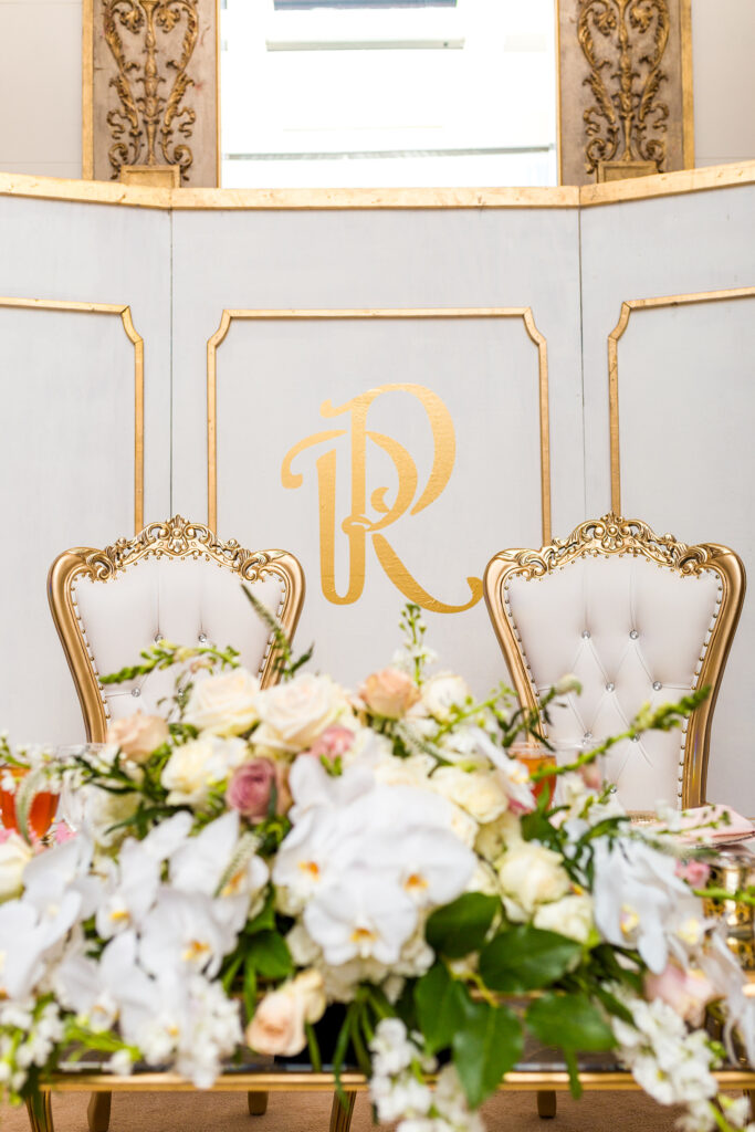 REAL WEDDING |Glam and Regal Memphis Wedding Featuring the Grizzlie's Mascot|Camille Leigh Photography | Pretty Pear Bride