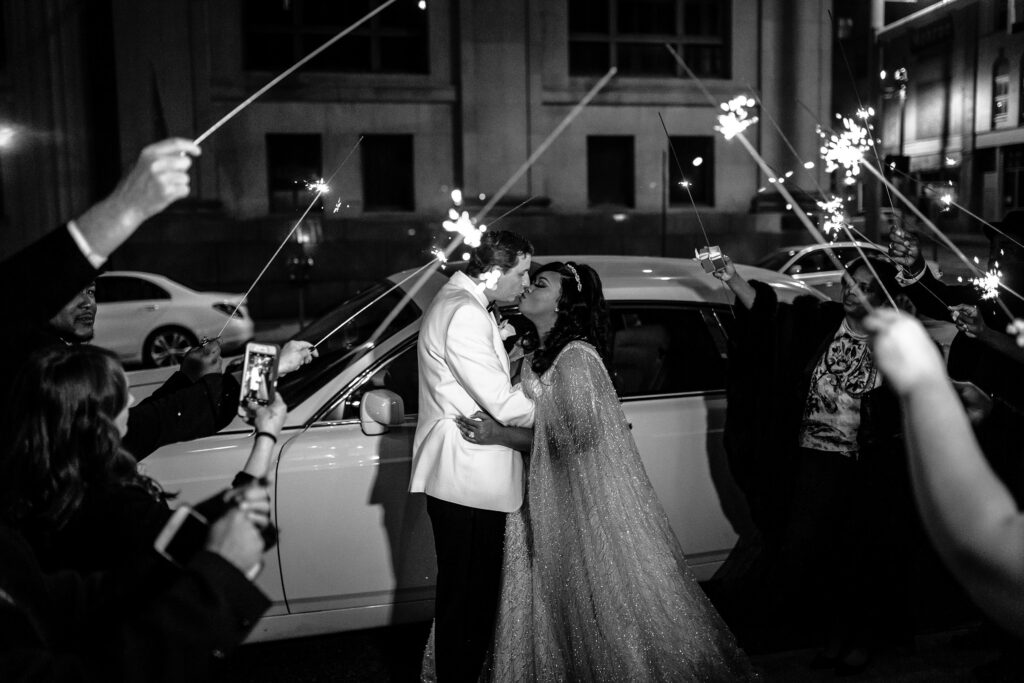 REAL WEDDING |Glam and Regal Memphis Wedding Featuring the Grizzlie's Mascot|Camille Leigh Photography | Pretty Pear Bride