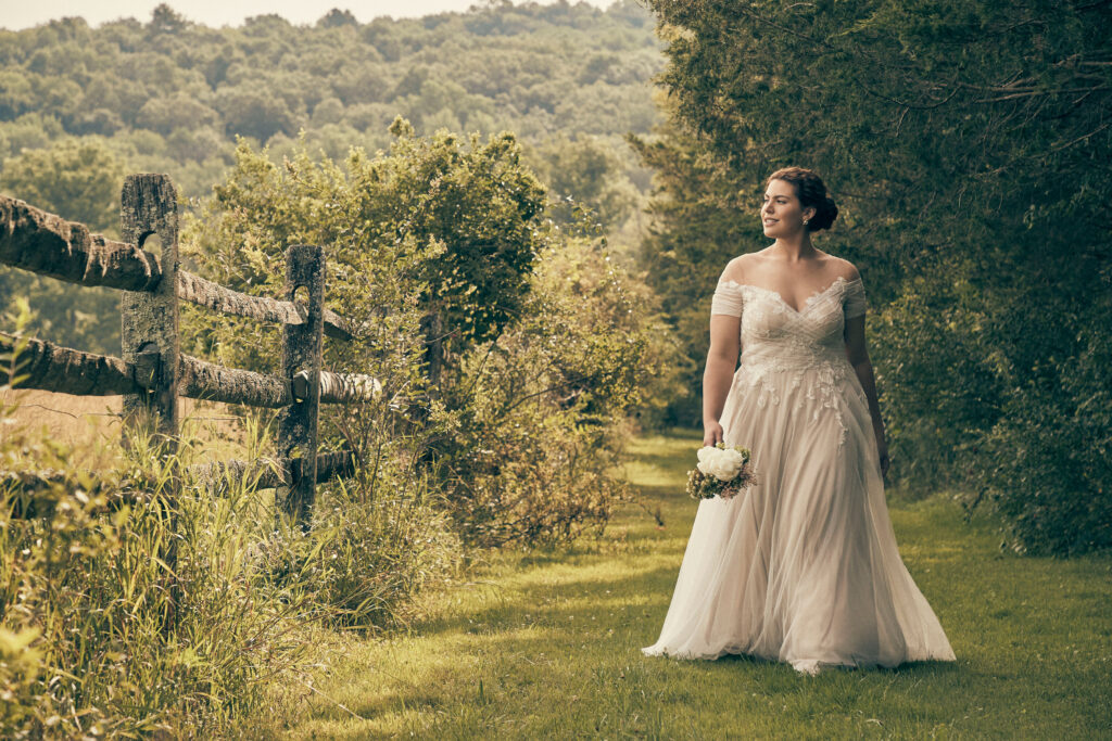 BHLDN's New Plus Size Wedding Dress and Bridesmaid Collection | Pretty Pear Bride