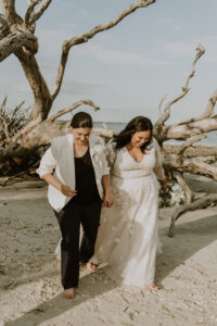 Real Wedding | Jekyll Island Elopement | Nathalia Frykman Photography | Pretty Pear Bride