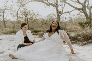 Real Wedding | Jekyll Island Elopement | Nathalia Frykman Photography | Pretty Pear Bride