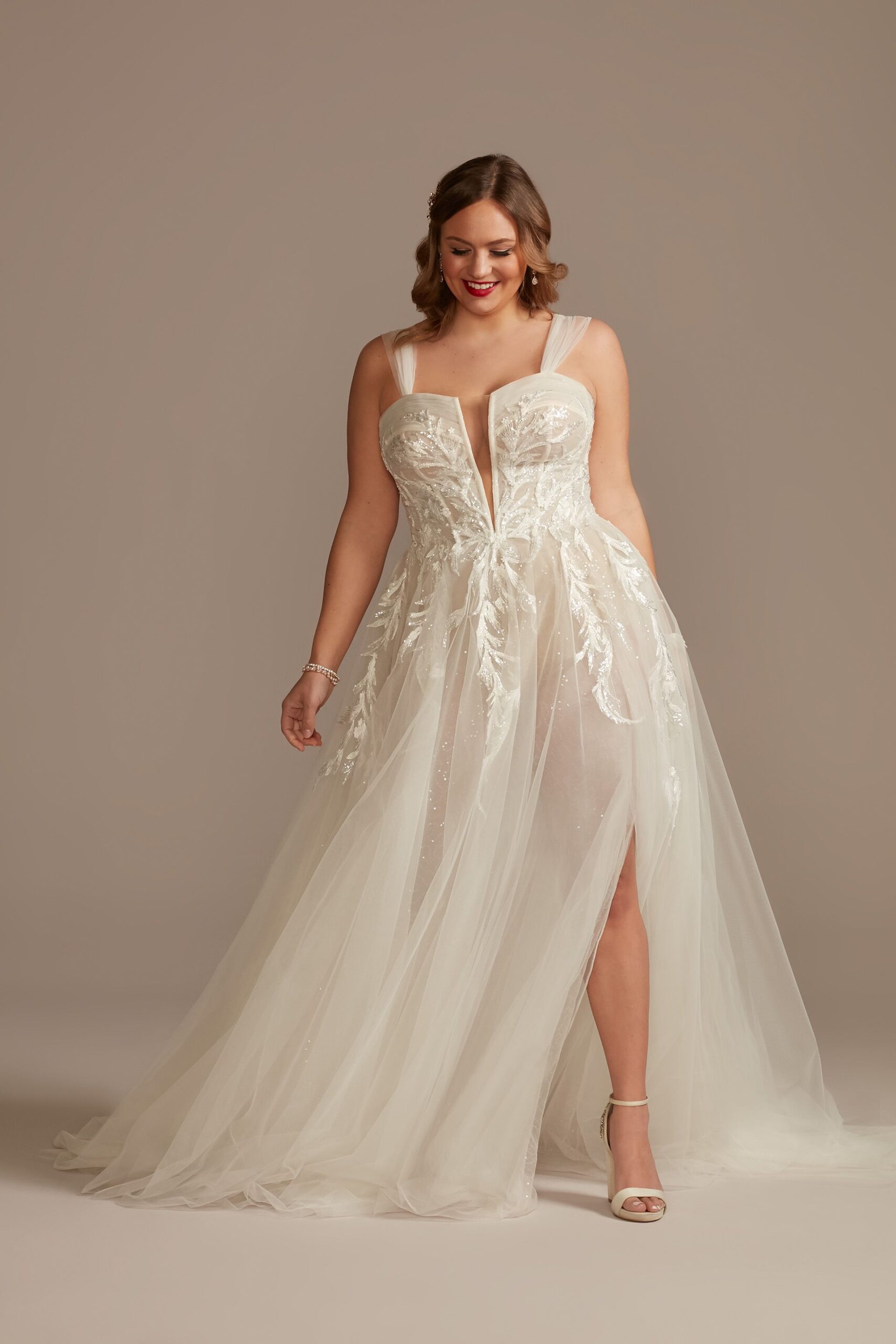 David's Bridal  Plus Size Fall 2021 Collection - The Pretty Pear Bride -  Plus Size Bridal Magazine