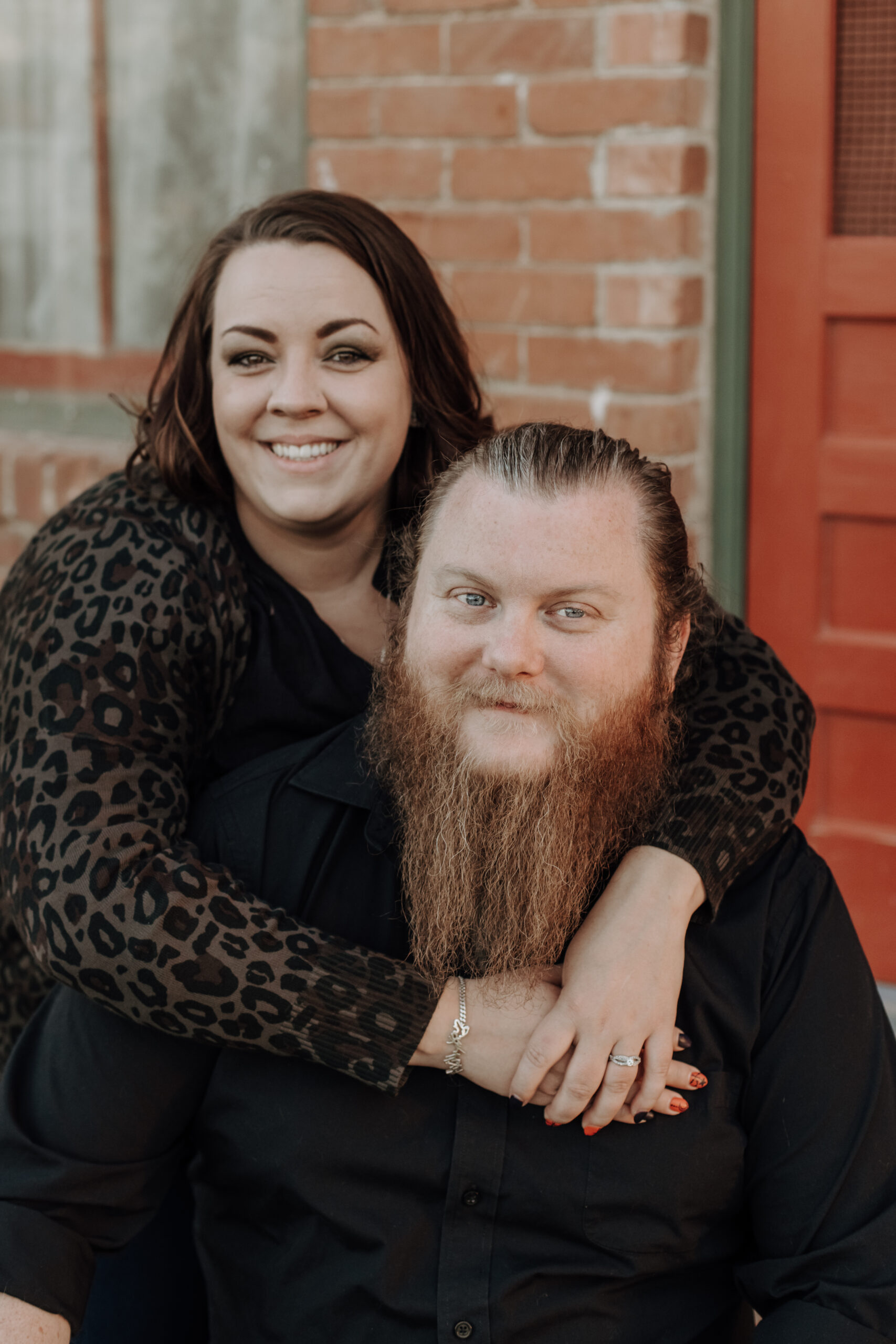 Plus Size Engagement | Victorian Vibe Engagement Session | Megan Decker Photography | Pretty Pear Bride