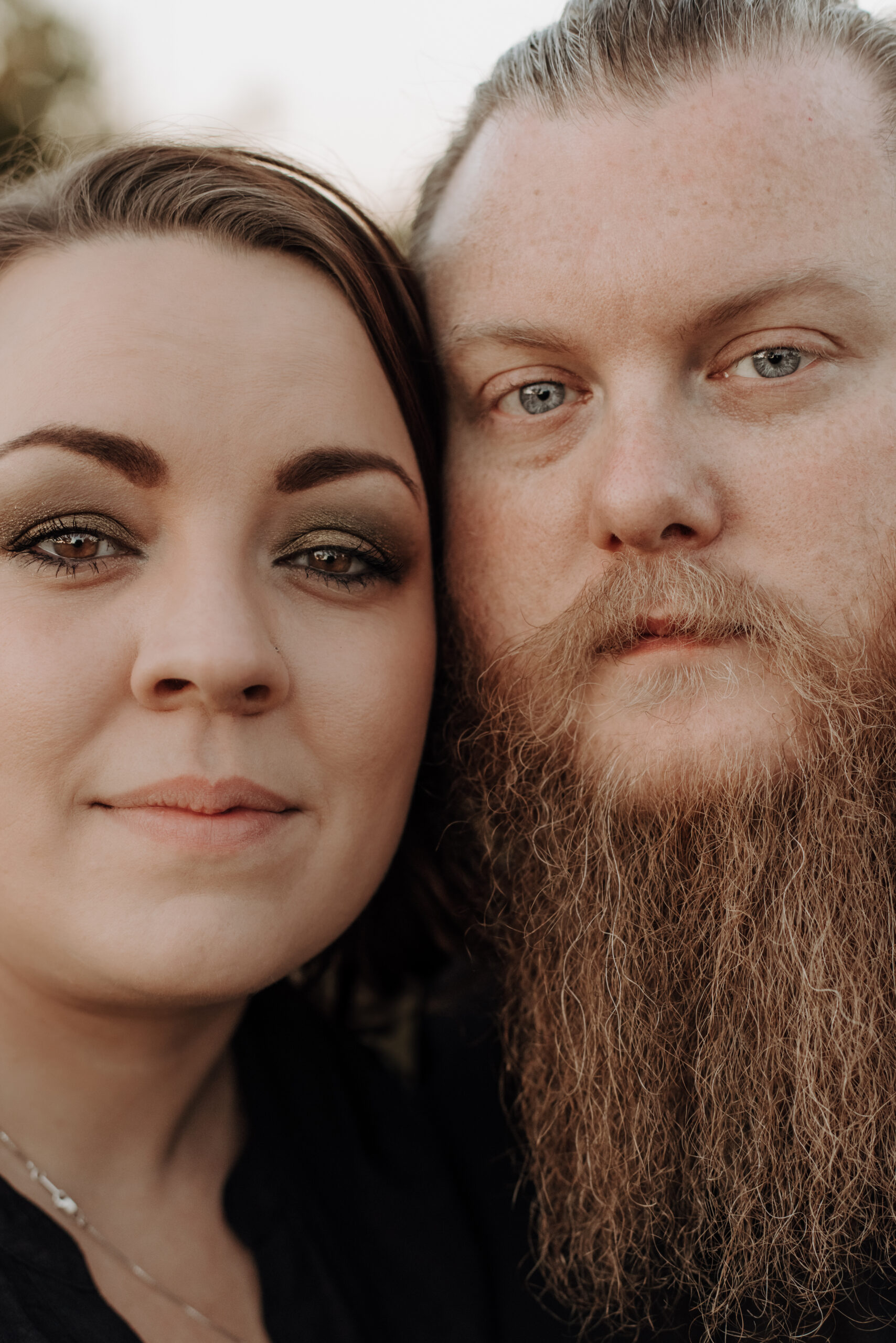 Plus Size Engagement | Victorian Vibe Engagement Session | Megan Decker Photography | Pretty Pear Bride