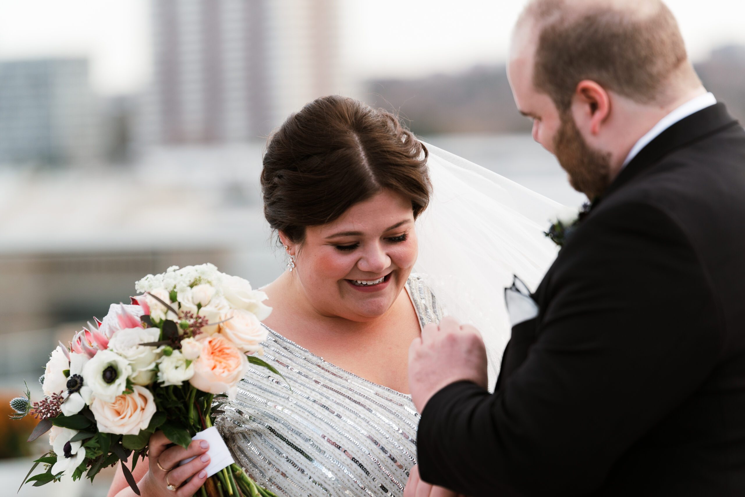 Glam and Sophisticated Denver Wedding at Halcyon Hotel | Pretty Pear Bride