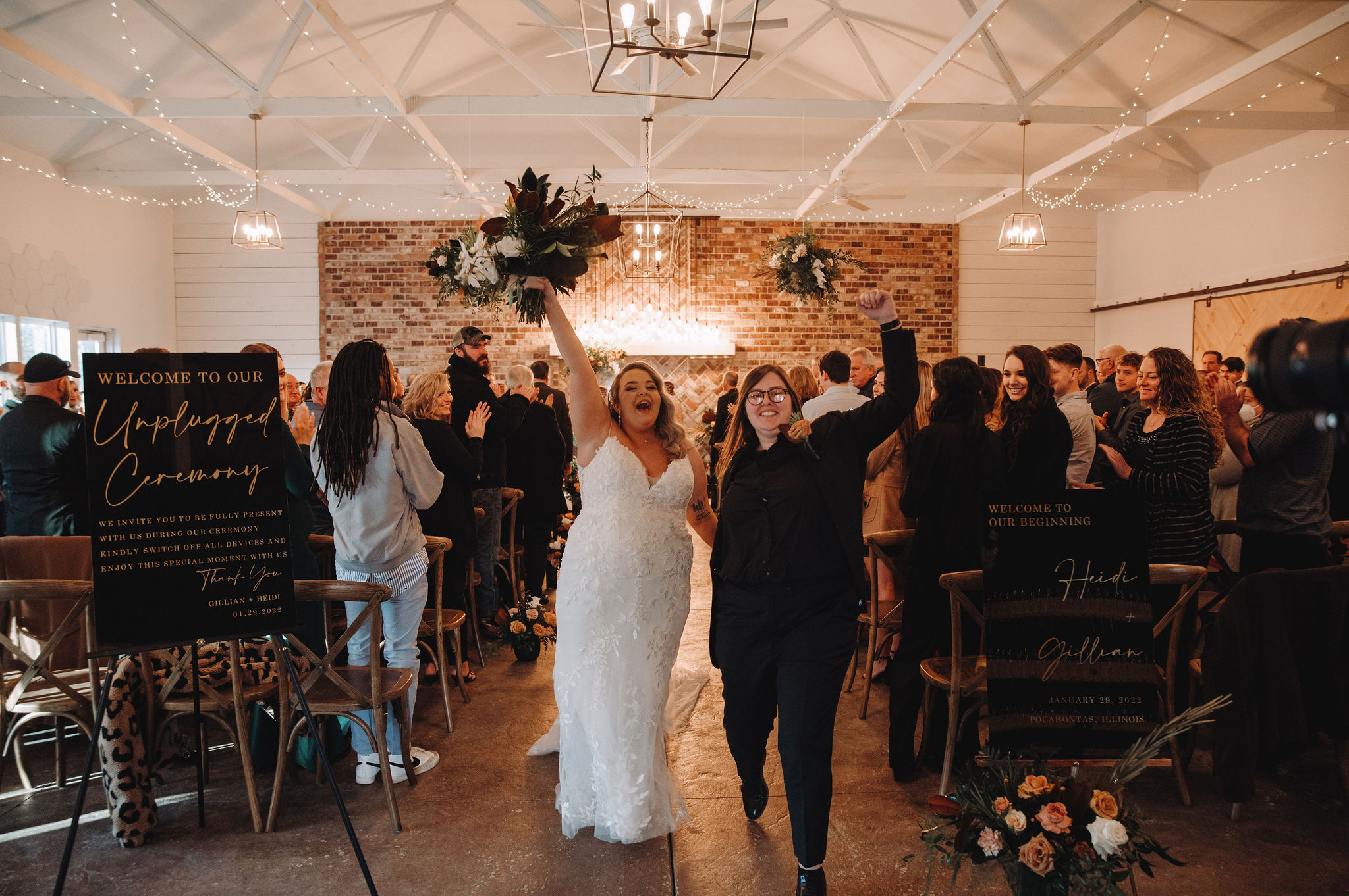 Boho Details Meet Amazing Florals in St. Louis Wedding | Pretty Pear Bride