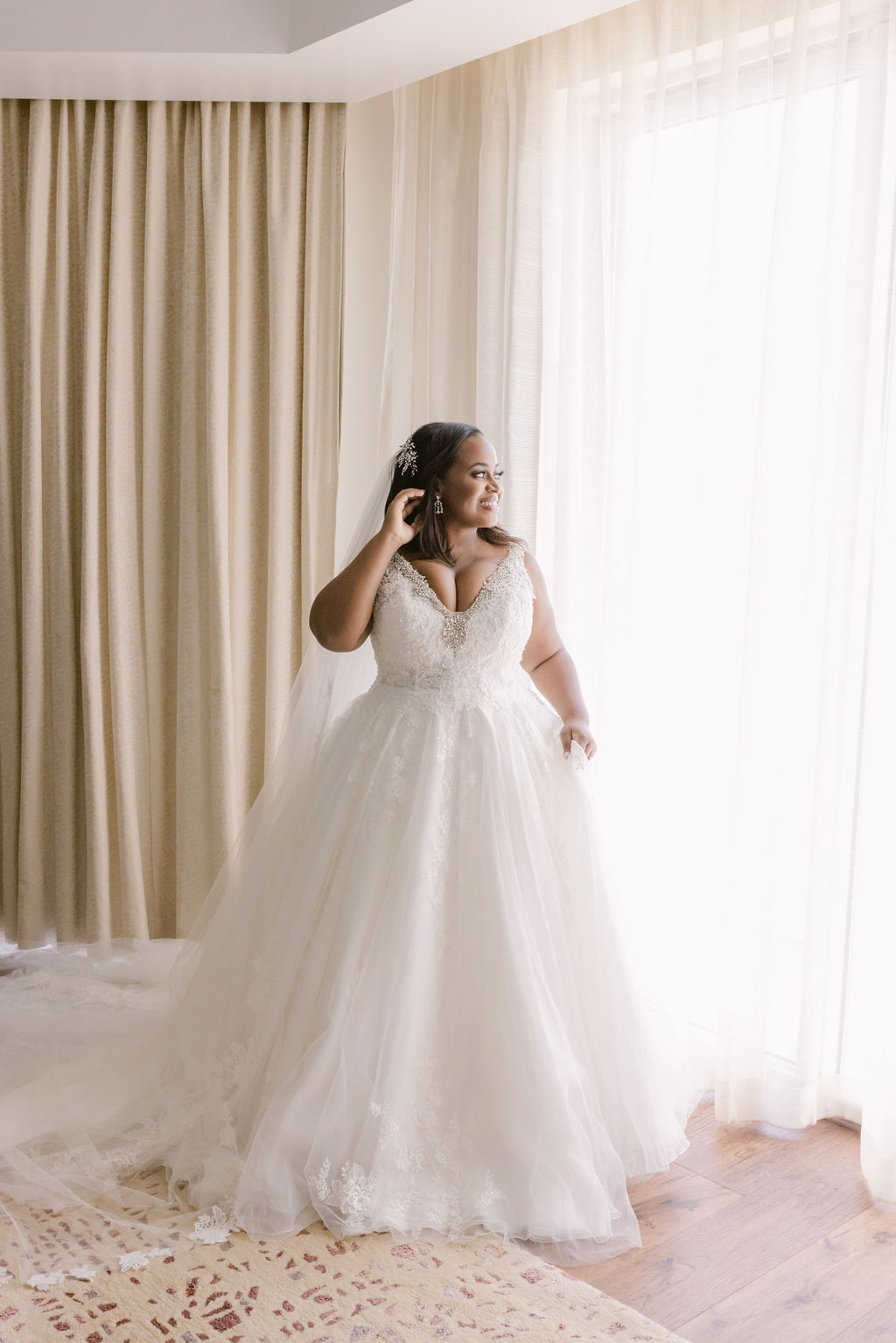 Chic and Classic Miami Runway Wedding Magic | Pretty Pear Bride