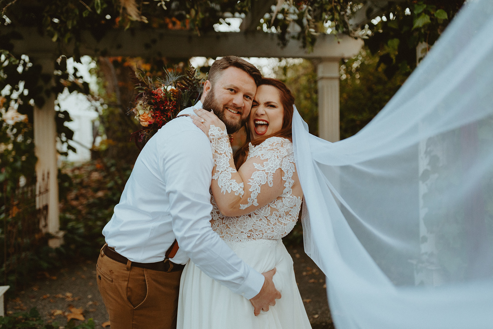 Plus Size Bride Stuns in Fall Boho California Wedding