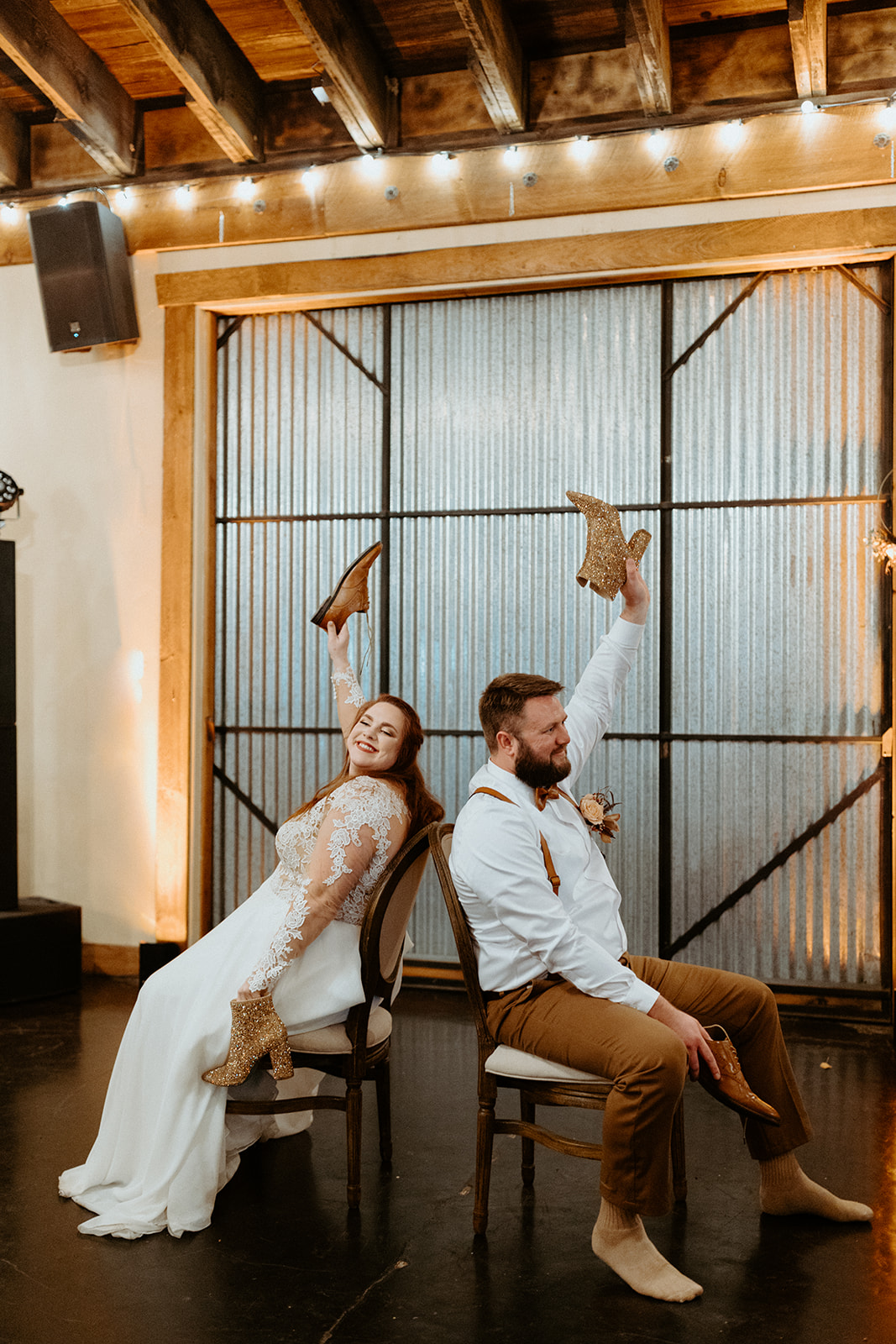 Plus Size Bride Stuns in Fall Boho California Wedding