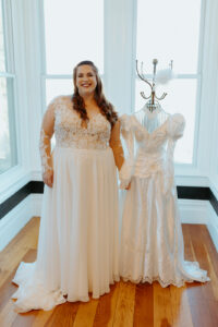 Plus Size Bride Stuns in Fall Boho California Wedding