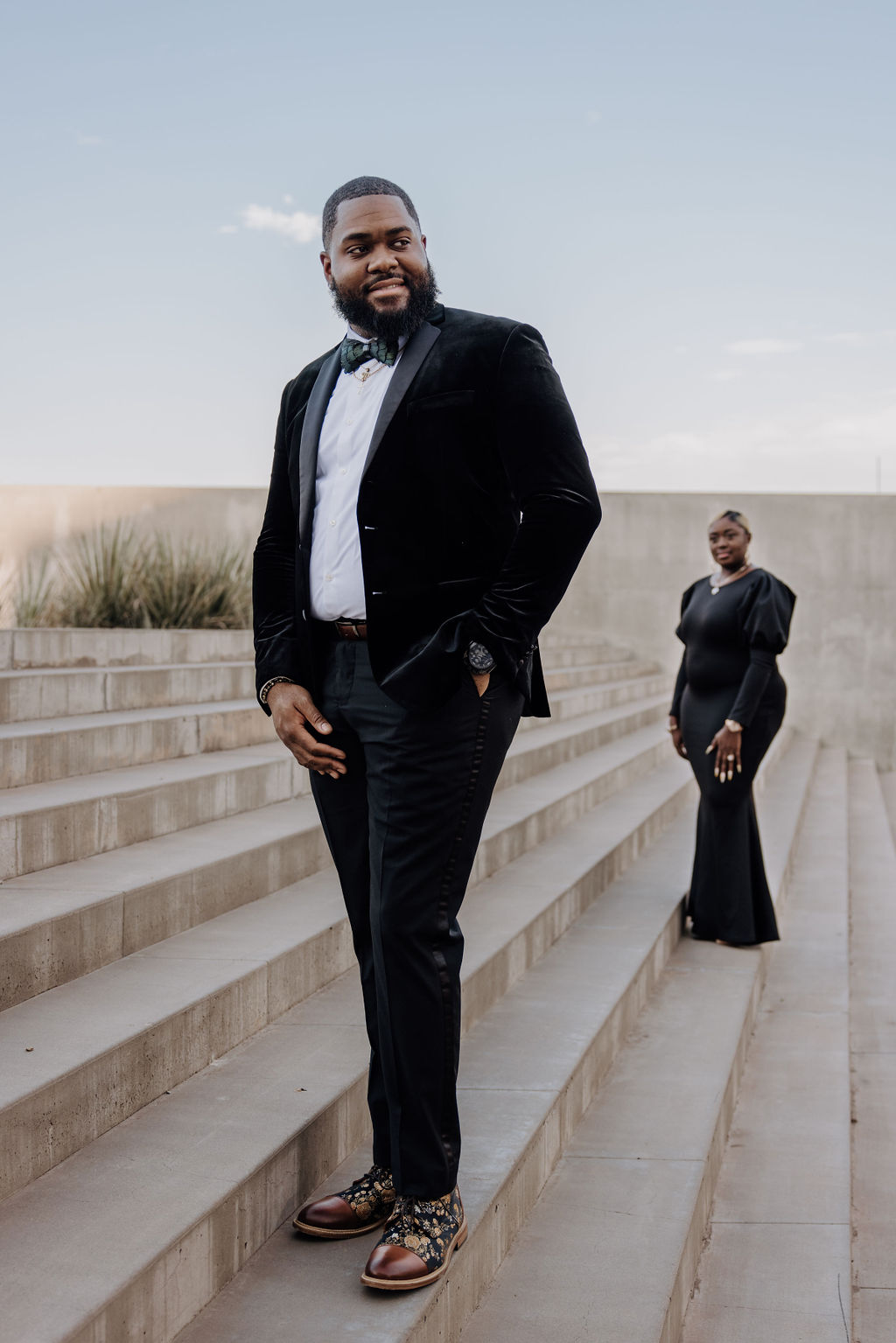 Modern and Elegant Plus Size Power Couple Engagement Session | Pretty Pear Bride