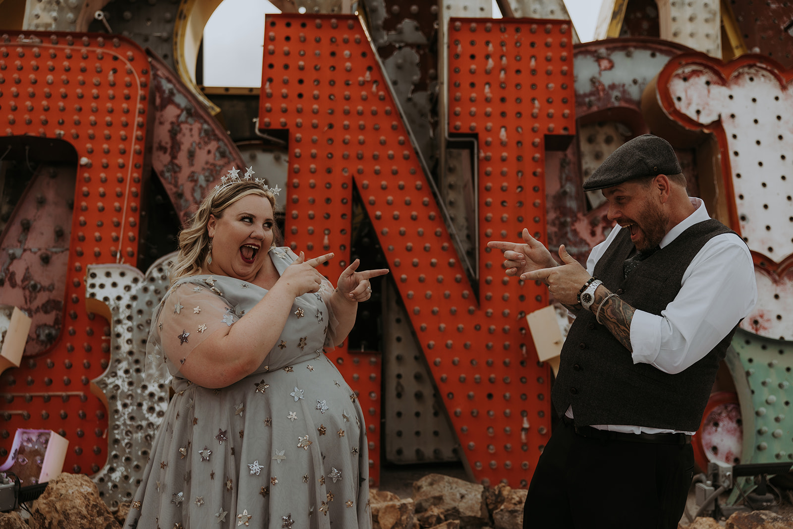 vegas wedding, vegas elopement, plus size bride,