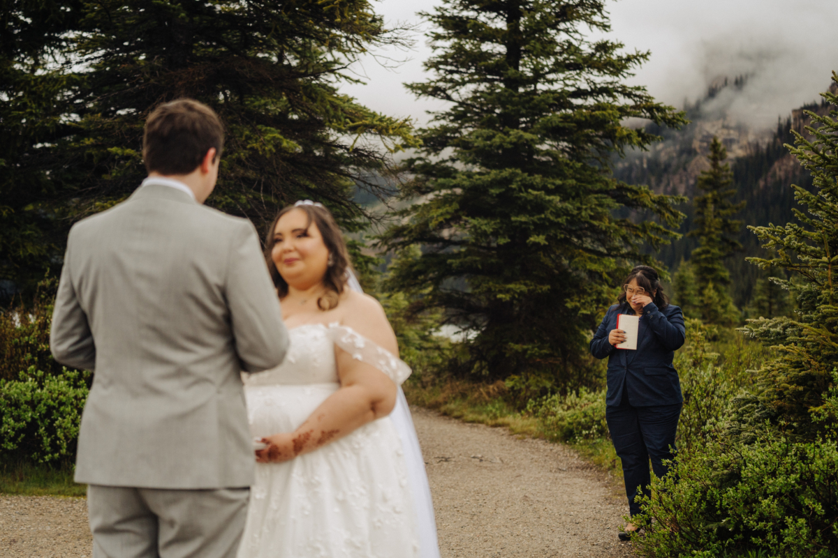 plus size bride
