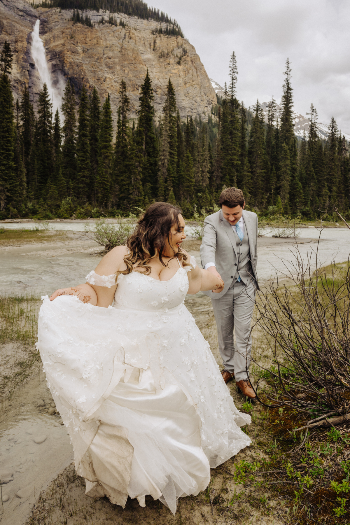 plus size bride
