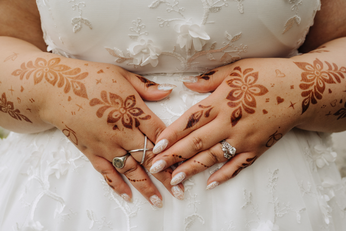 plus size bride