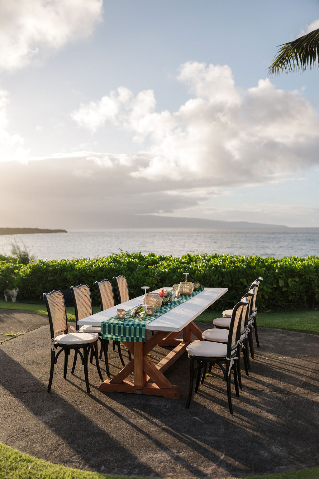 wedding tablescape at a maui welcome part at The Ritz-Carlton Maui, Kapalua