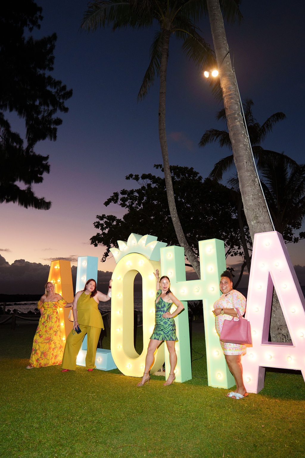 aloha sign at maui welcome party at Ritz Carlton Maui Kapalua